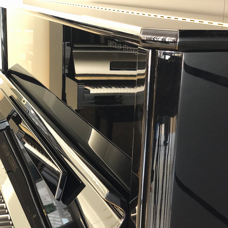 Das Piano Grotrian-Steinweg G-132 ist mit äußerster Präzision angefertigt worden, damit ist es eine perfekte Ergänzung.